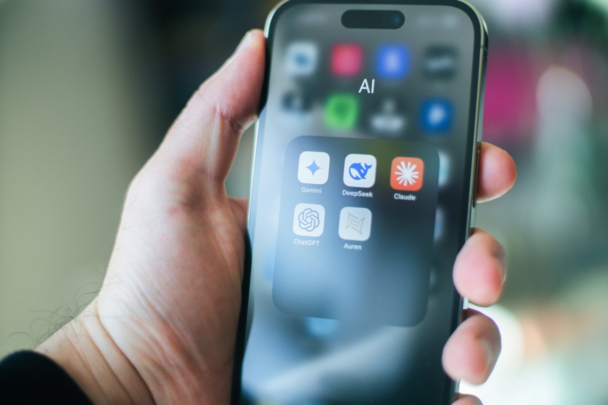 Search Intent in the Age of AI Assistants